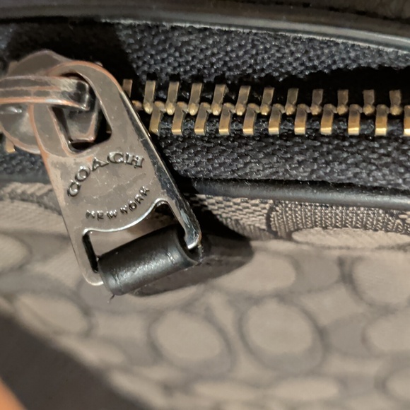 Coach Stanton C8237 Bag - Picture 10 of 16